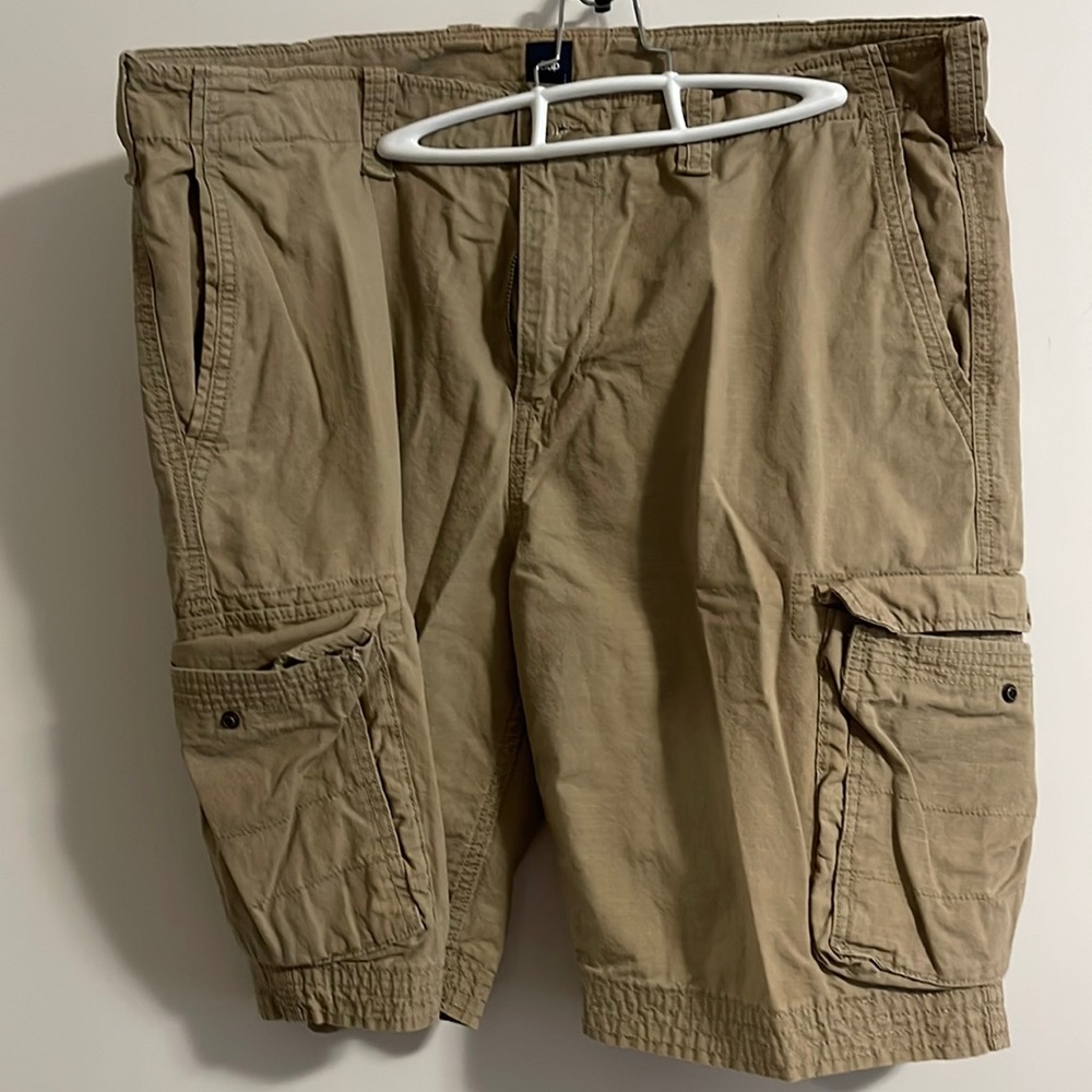 Gap shorts